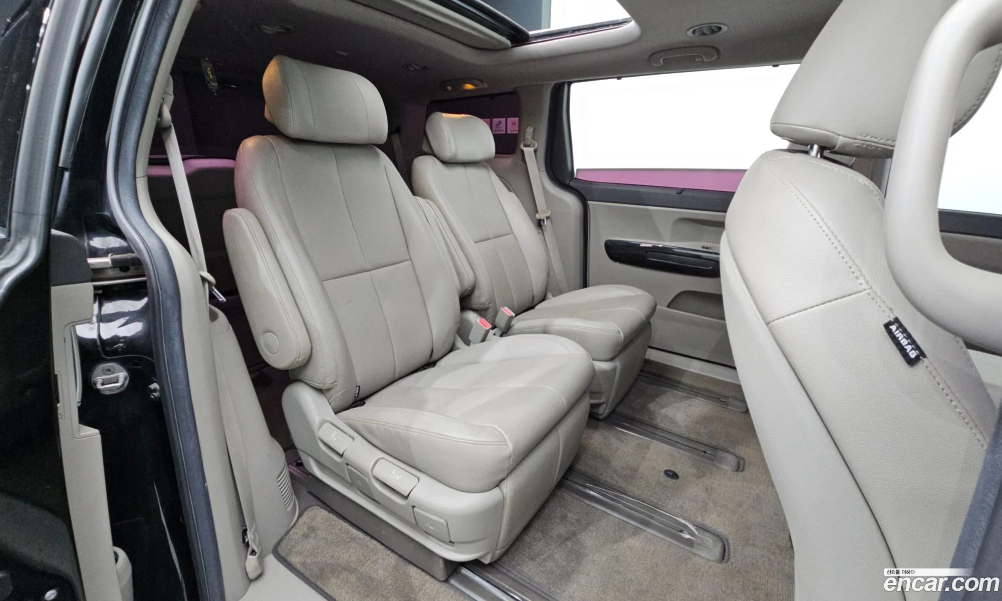 Kia Carnival 2016 KNAMB81ABGS192887 — 8