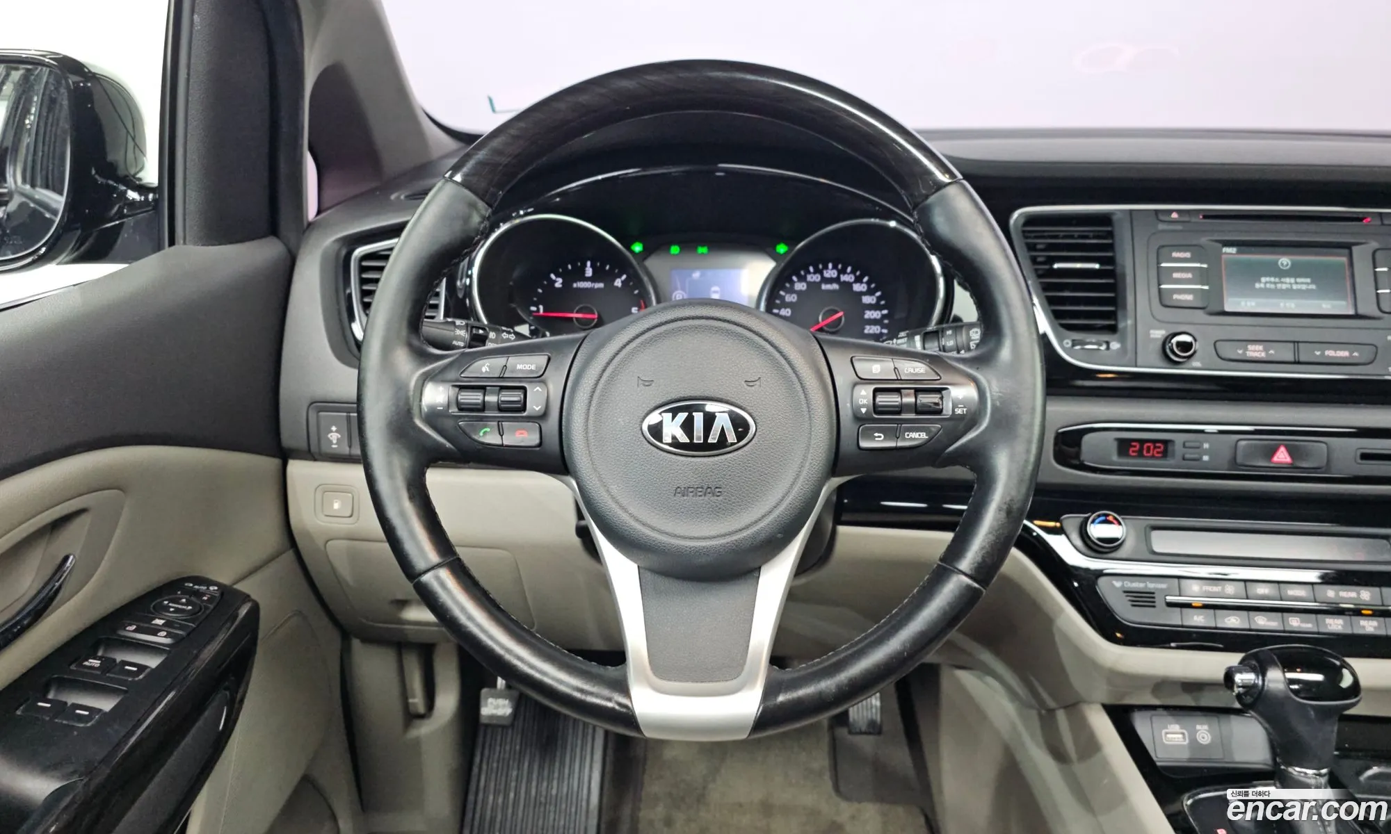 Kia Carnival 2016 KNAMB81ABGS192887 — 14