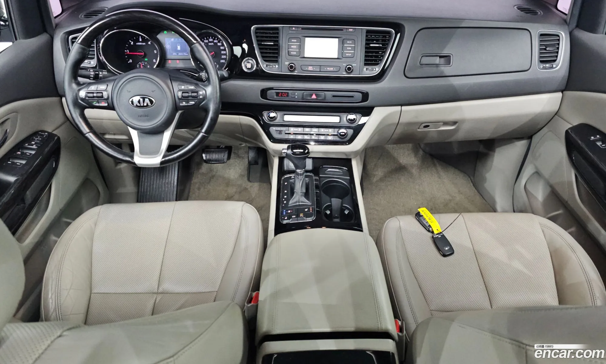 Kia Carnival 2016 KNAMB81ABGS192887 — 7