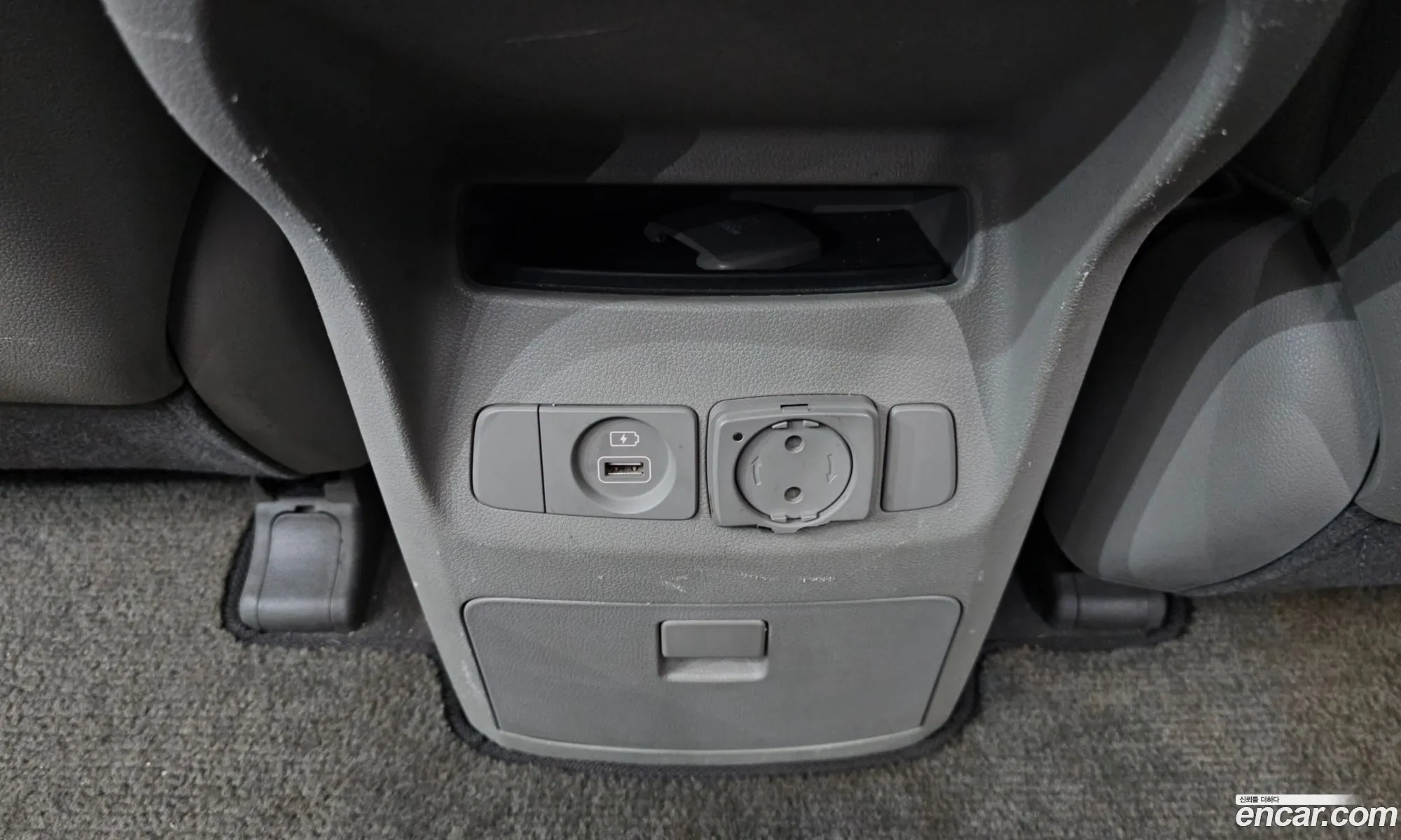 Kia Carnival 2016 KNAMB81ABGS192887 — 30