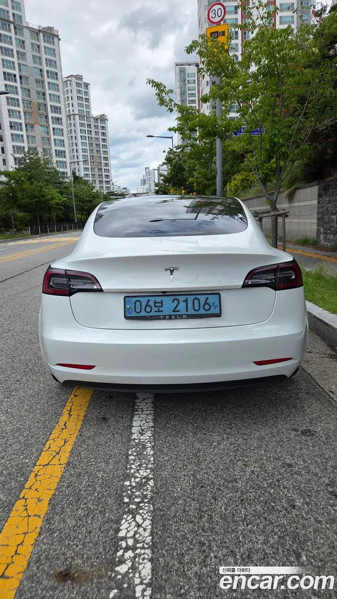 Tesla Model 3 2022 — 7