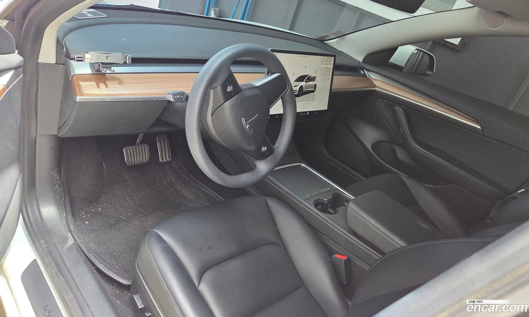Tesla Model 3 2022 — 9