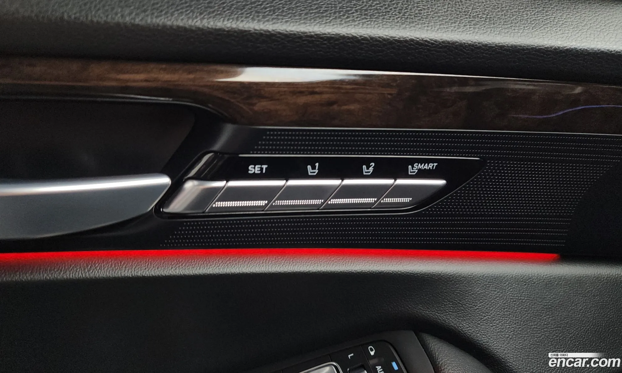 Genesis G90 2021 KMHG241DDMU092609 — 36