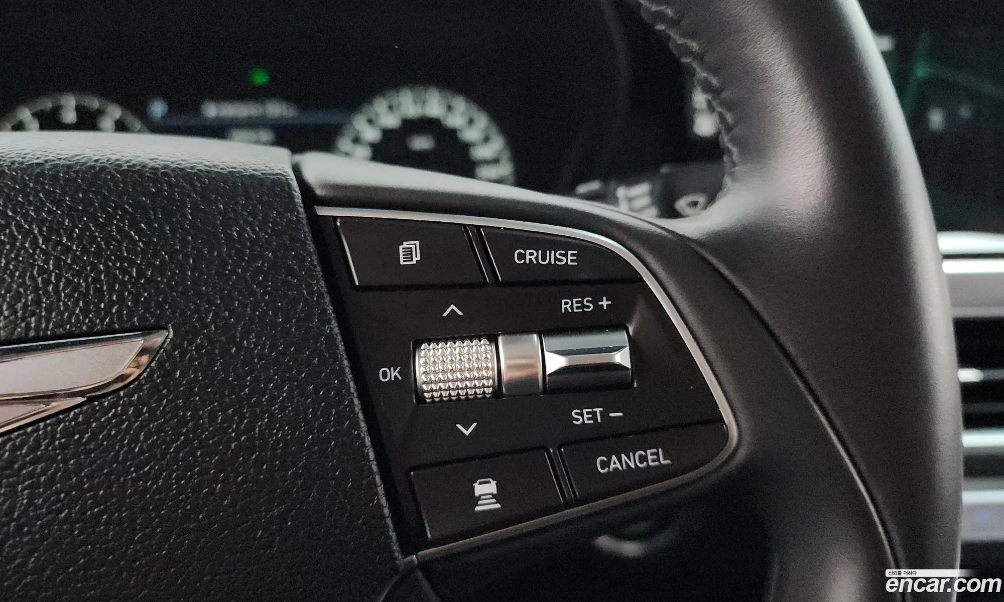 Genesis G90 2021 KMHG241DDMU092609 — 13