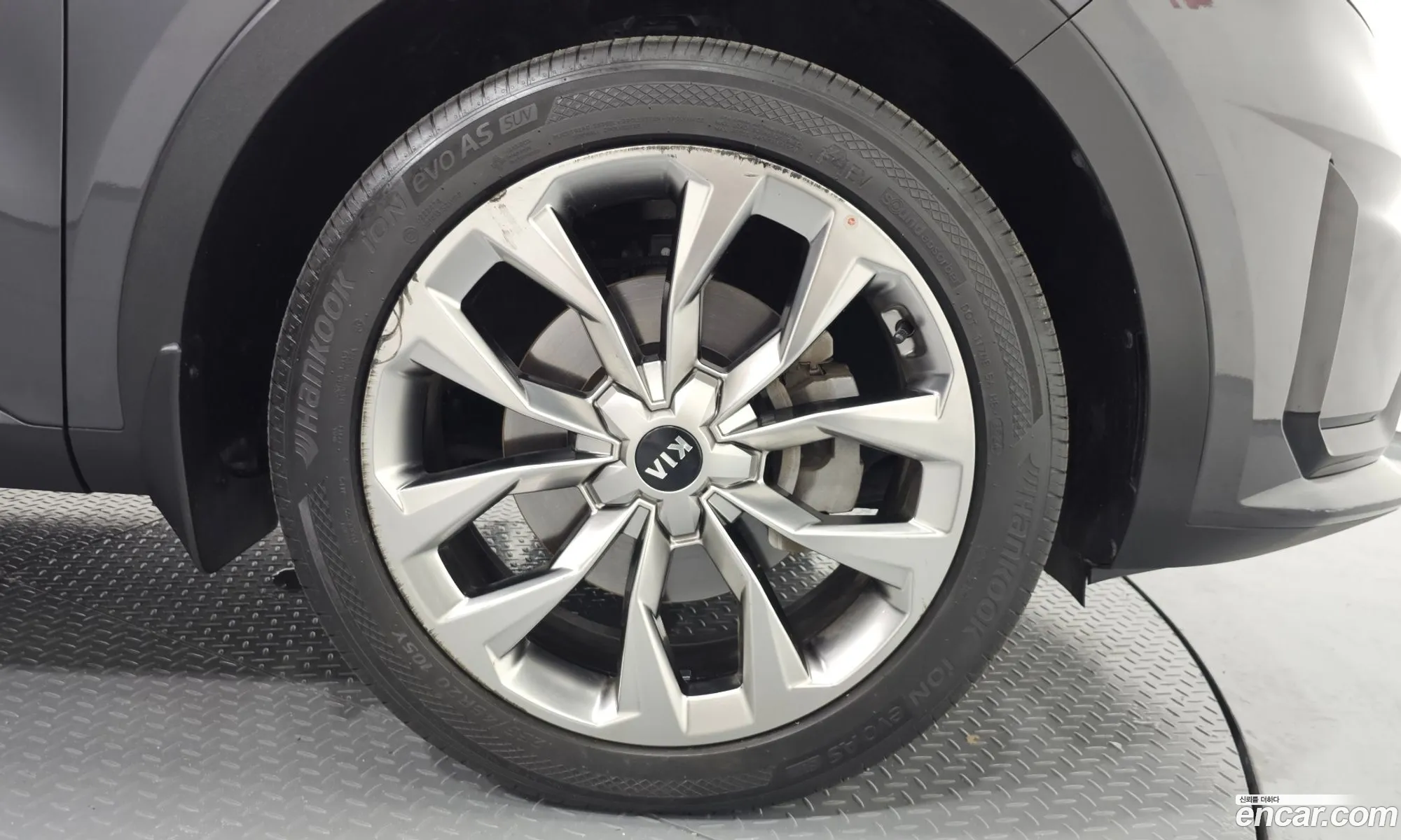 Kia Sorento 2020 KNARJ81BGMA016132 — 29