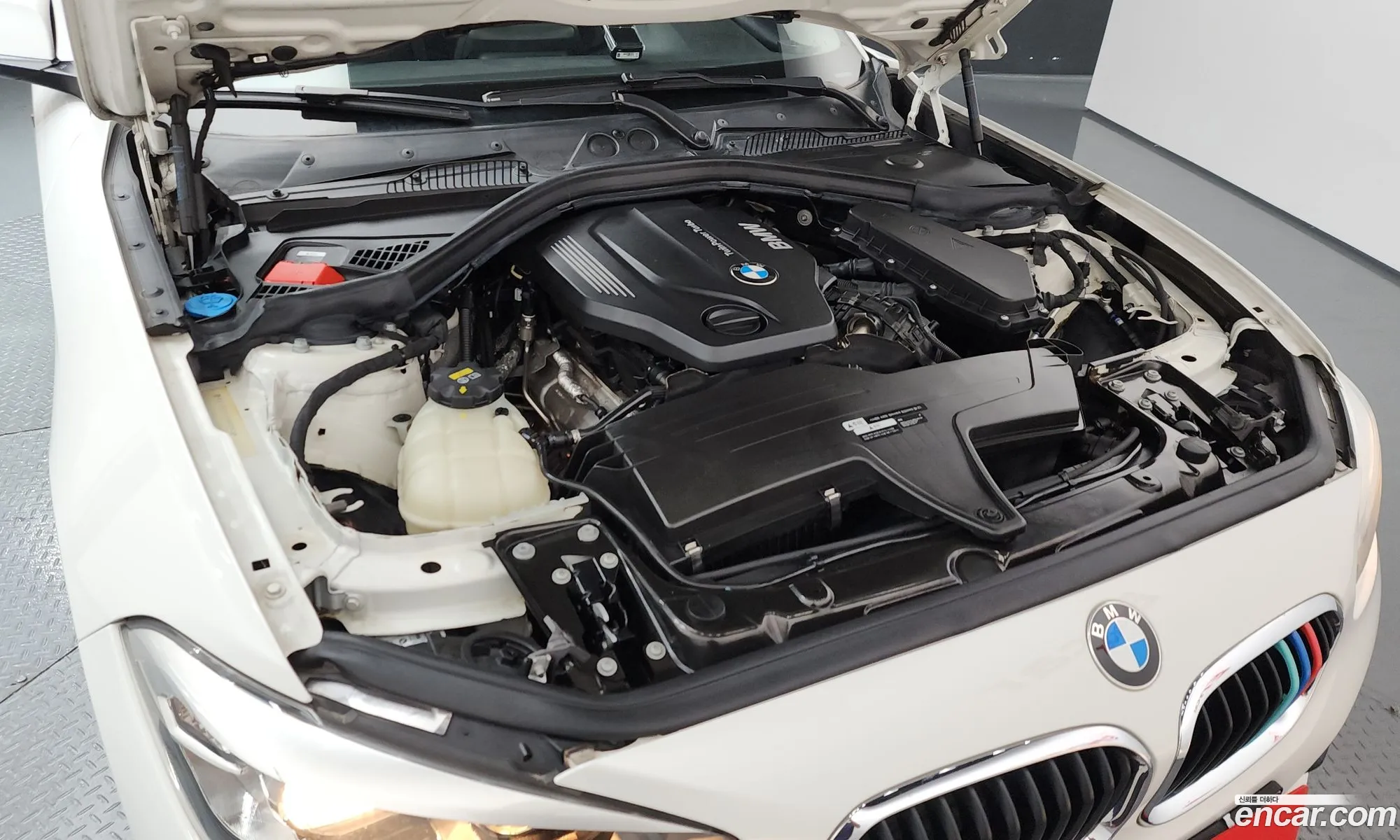 BMW 1 Series 2017 WBA1S5105JV995094 — 16