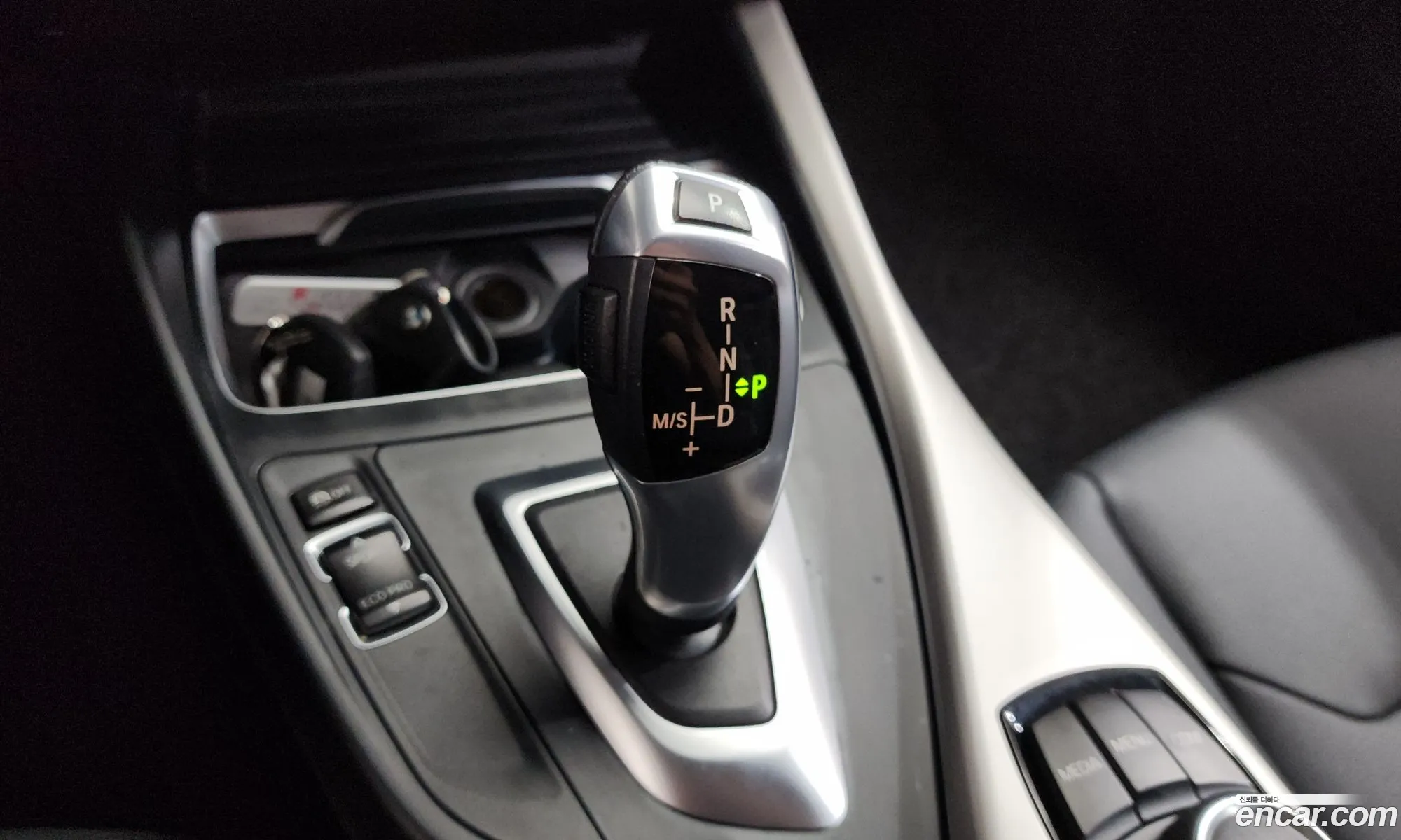 BMW 1 Series 2017 WBA1S5105JV995094 — 17
