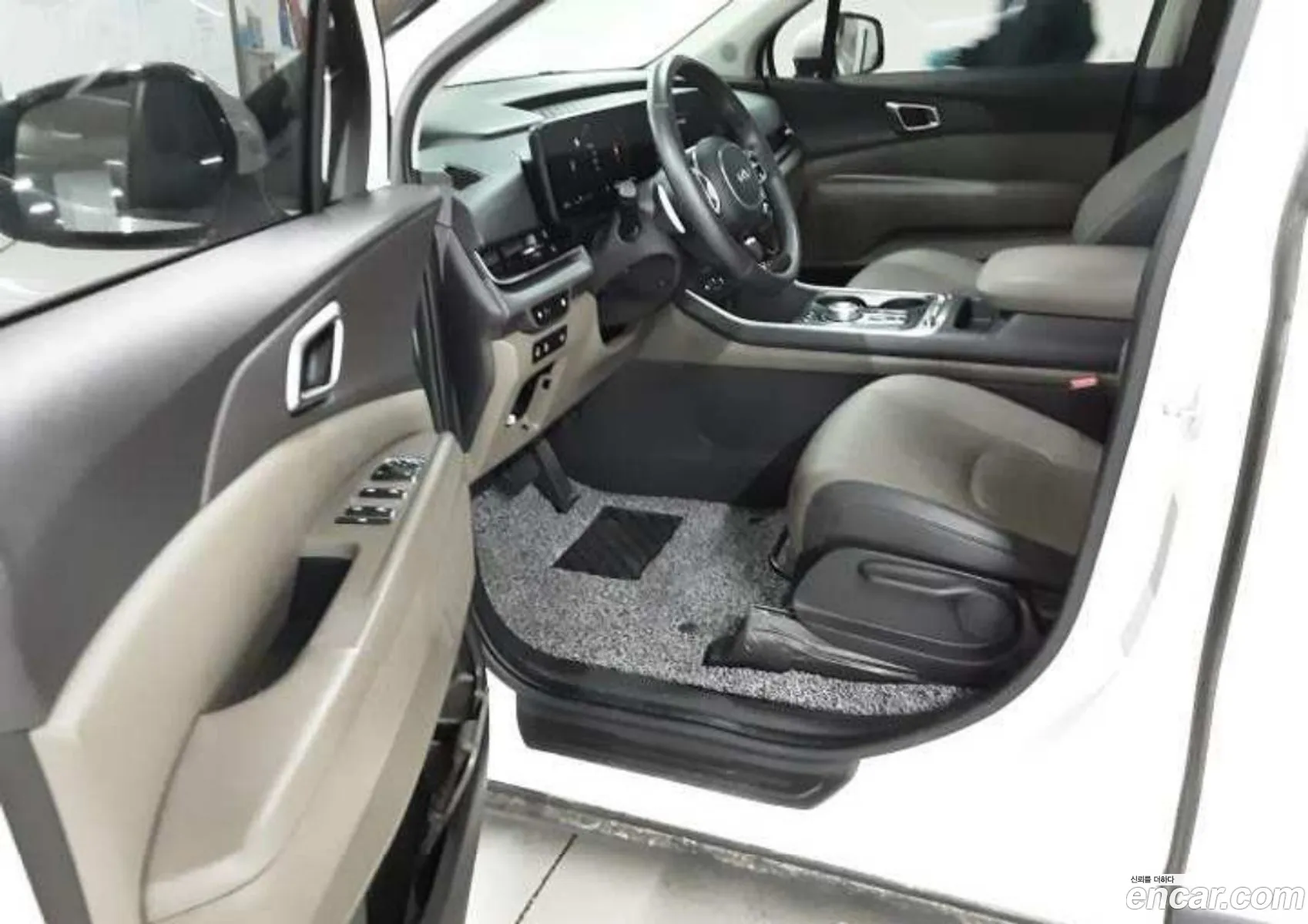 Kia Carnival 2024 — 6