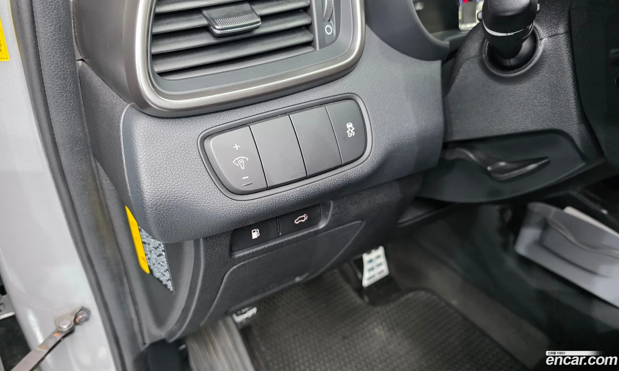 Kia Sorento 2017 KNAPS81ABHA327748 — 12