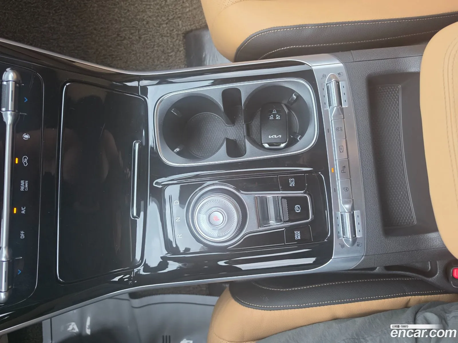 Kia Carnival 2023 — 2