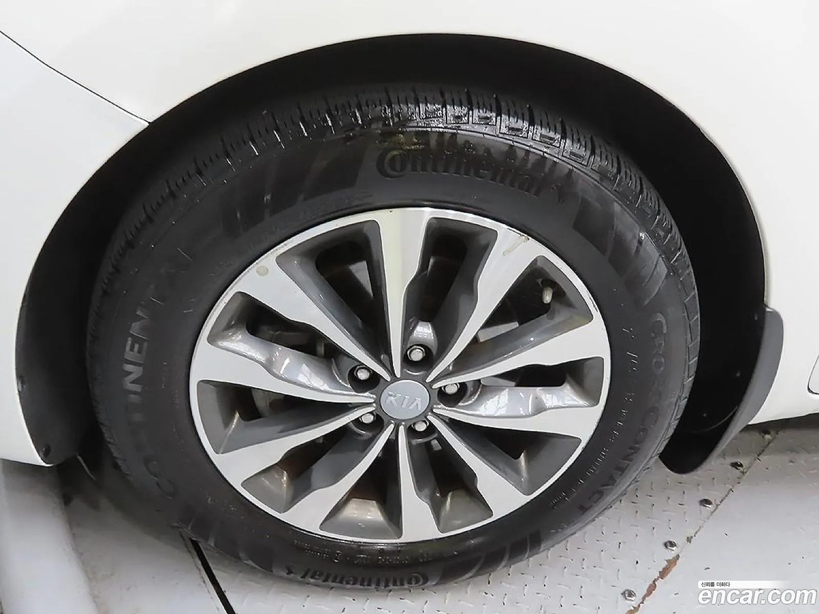 Kia Carnival 2018 — 18