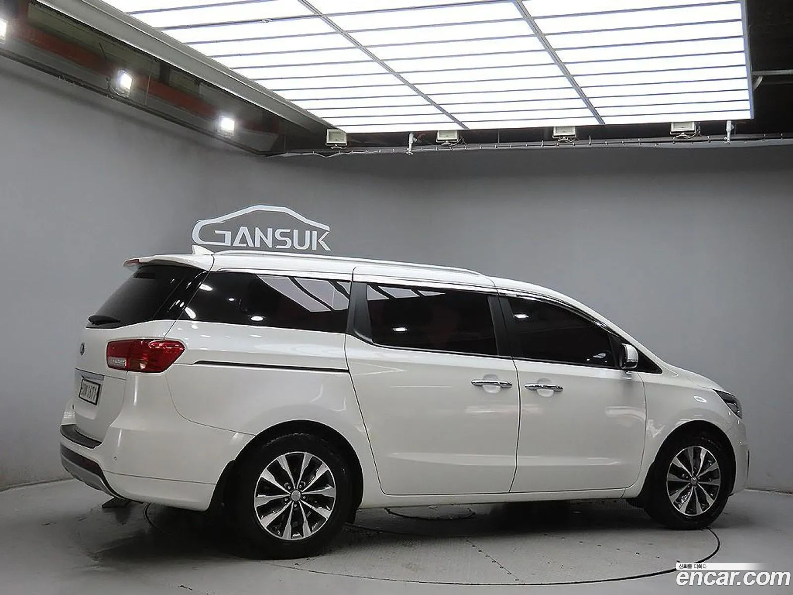 Kia Carnival 2018 — 15