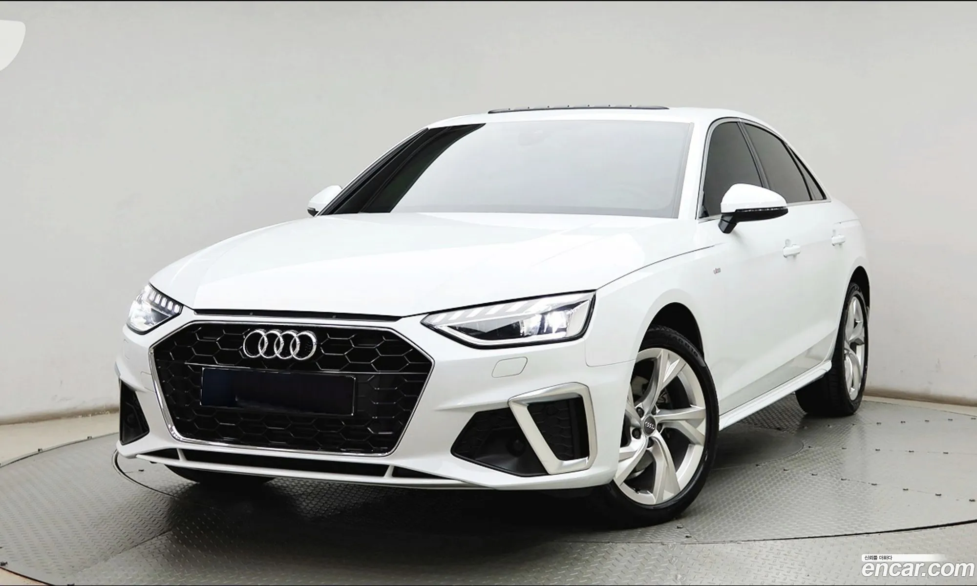 Audi A4 2021 — 17