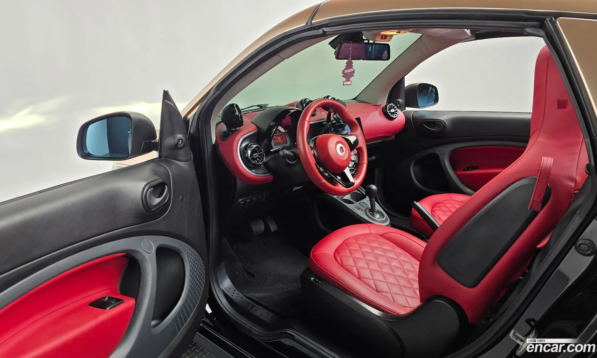 Smart Fortwo Cabrio 2018 KL90F3C9EJZ358002 — 14