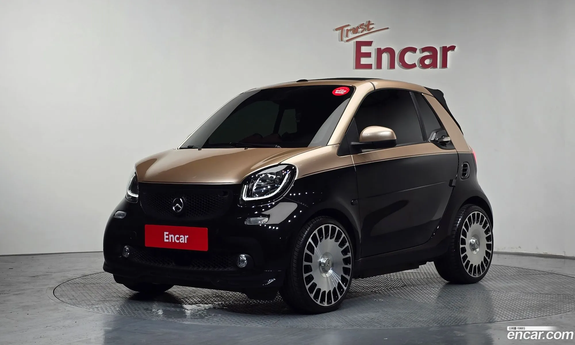 Smart Fortwo Cabrio 2018 KL90F3C9EJZ358002 — 6