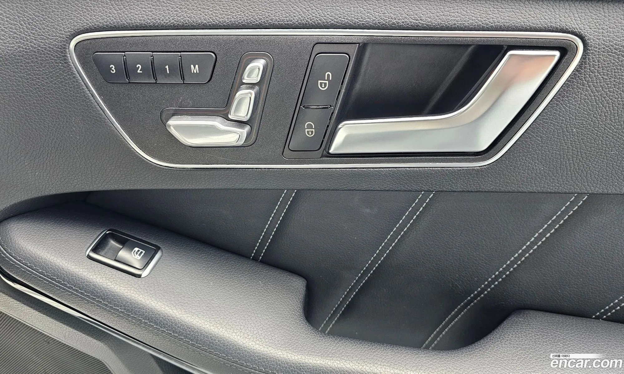 Mercedes-Benz E-Class W212 2015 — 19