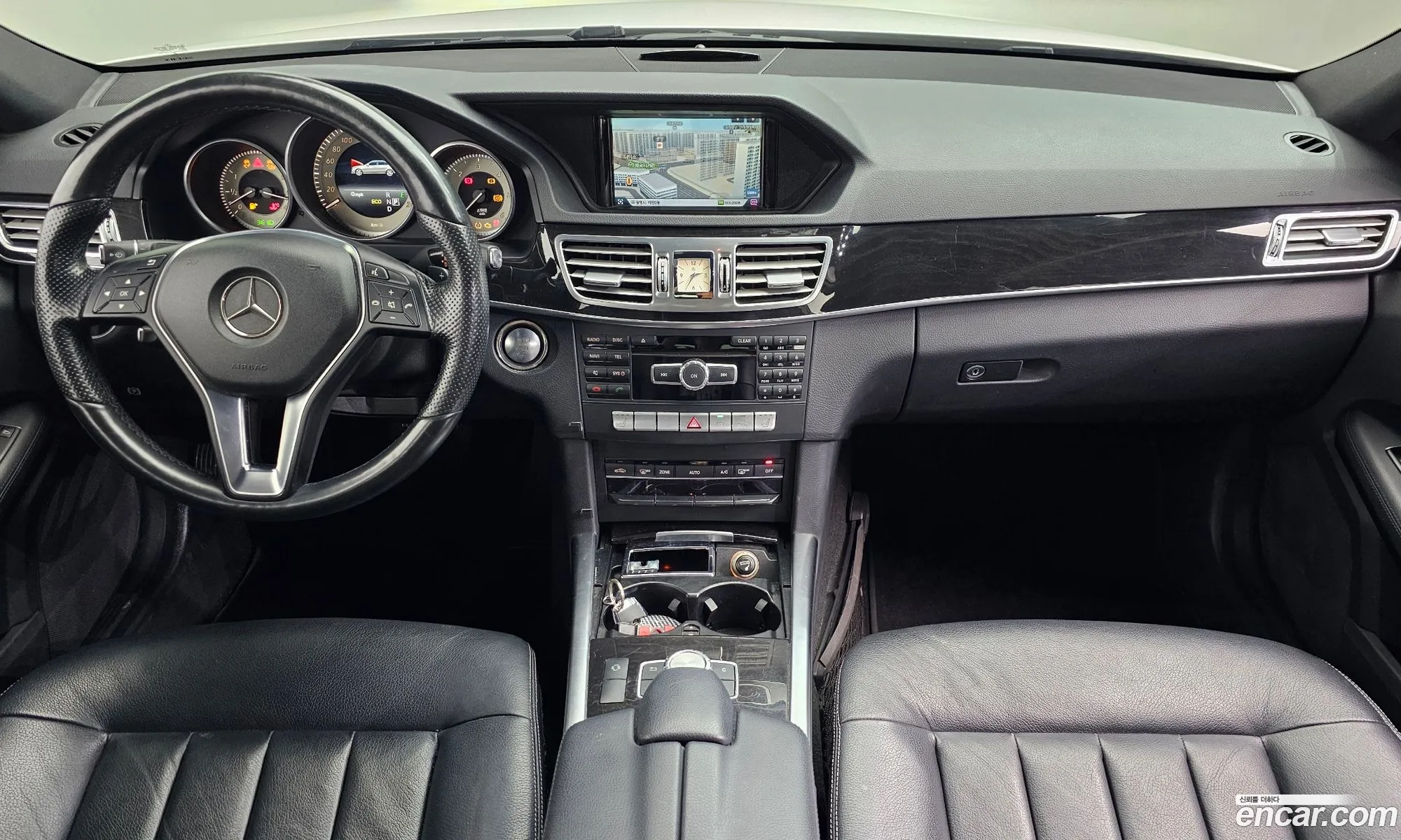 Mercedes-Benz E-Class W212 2015 — 17