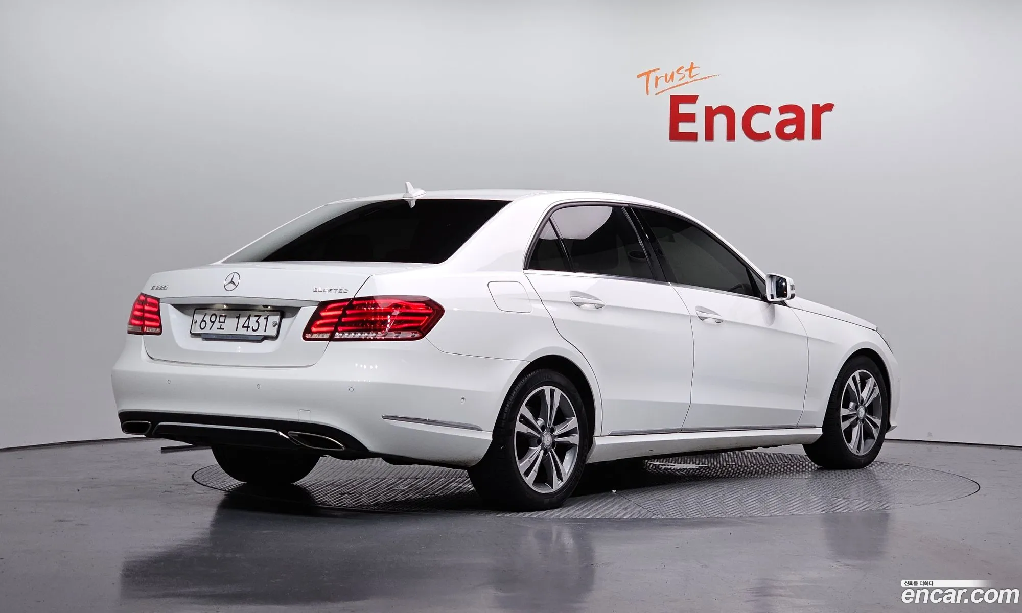 Mercedes-Benz E-Class W212 2015 — 7