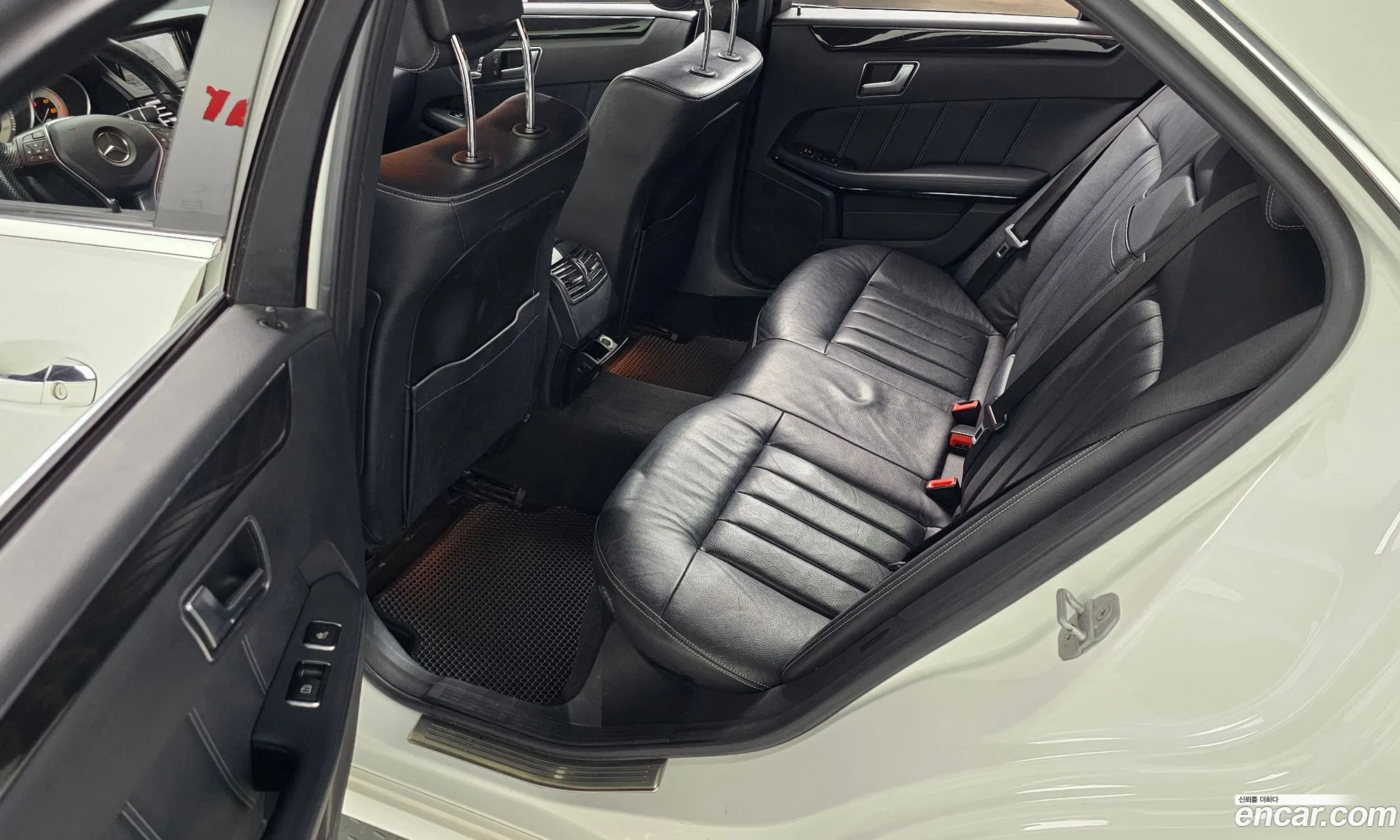Mercedes-Benz E-Class W212 2015 — 9