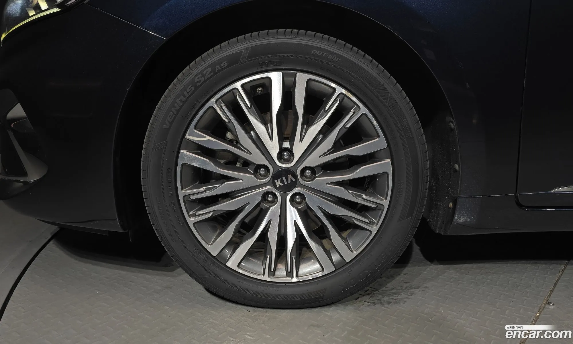 Kia K7 Premier 2020 KNALD416BLA208372 — 11