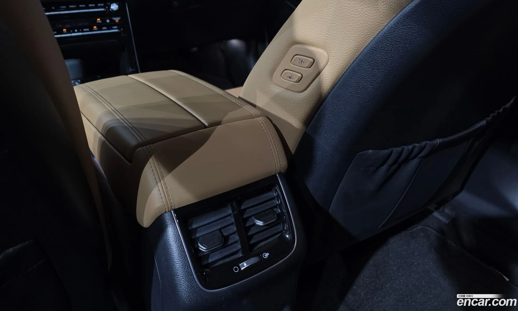 Kia K7 Premier 2020 KNALD416BLA208372 — 5