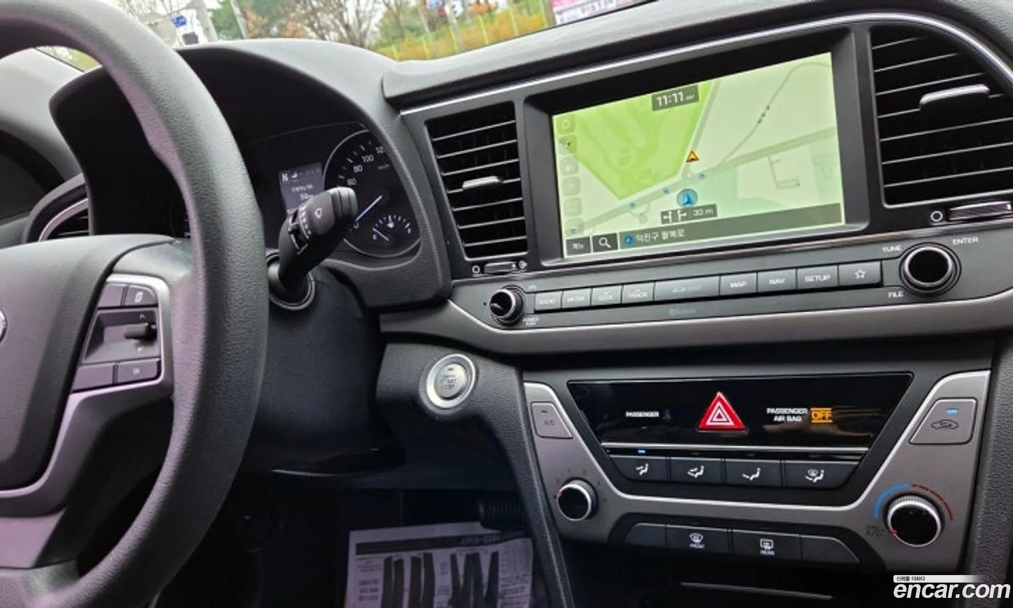Hyundai Elantra AD 2017 — 17