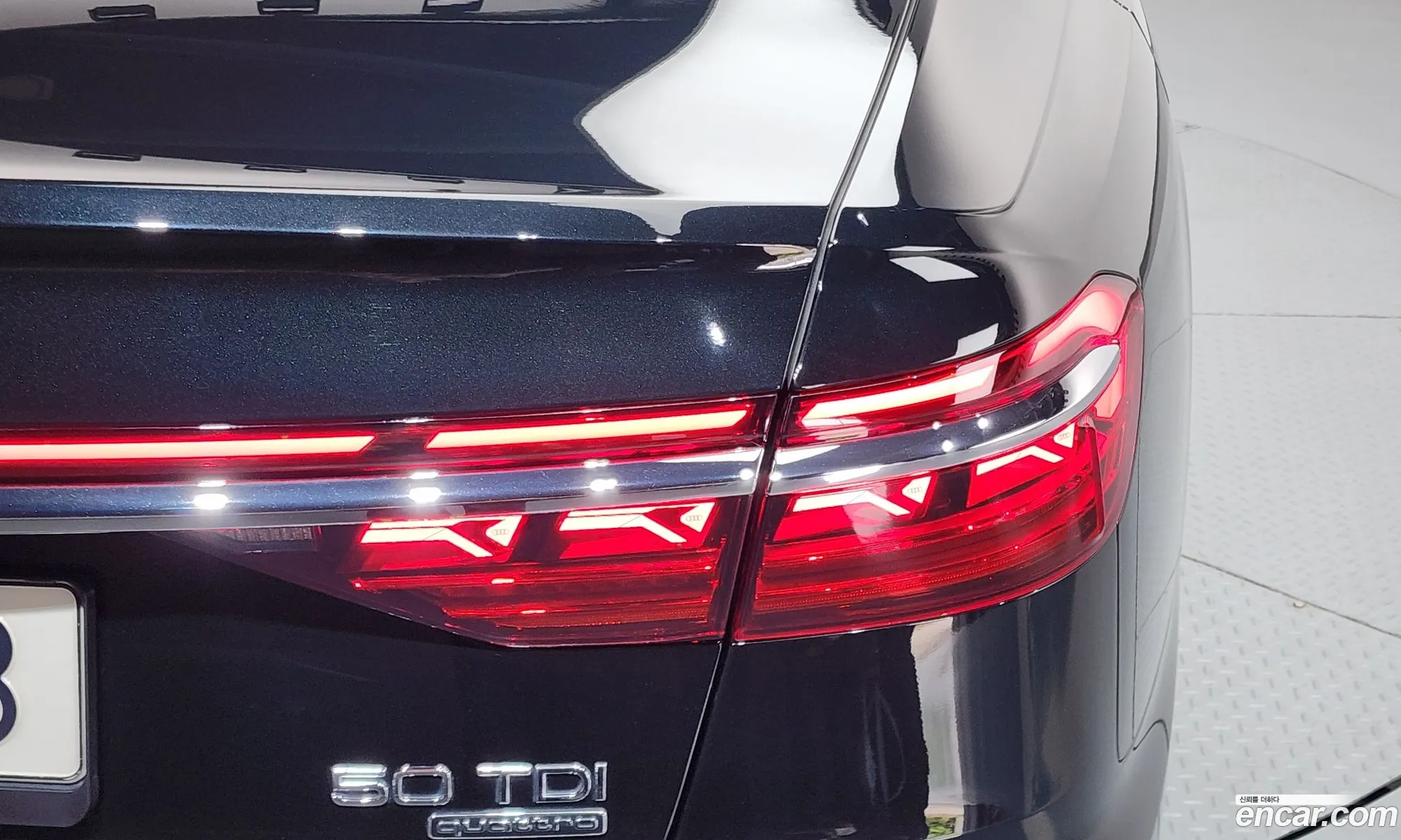 Audi A8 2023 — 34