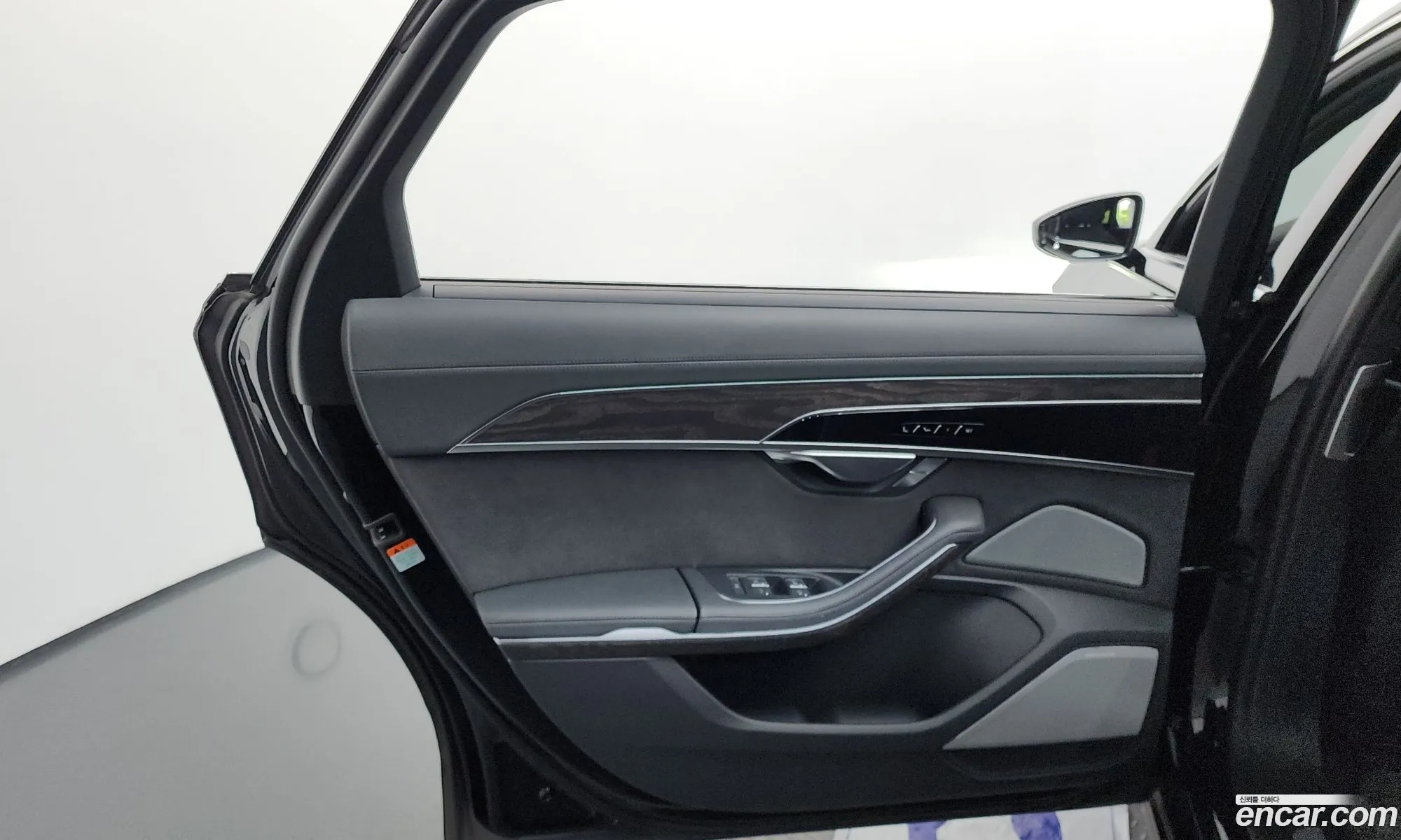 Audi A8 2023 — 9