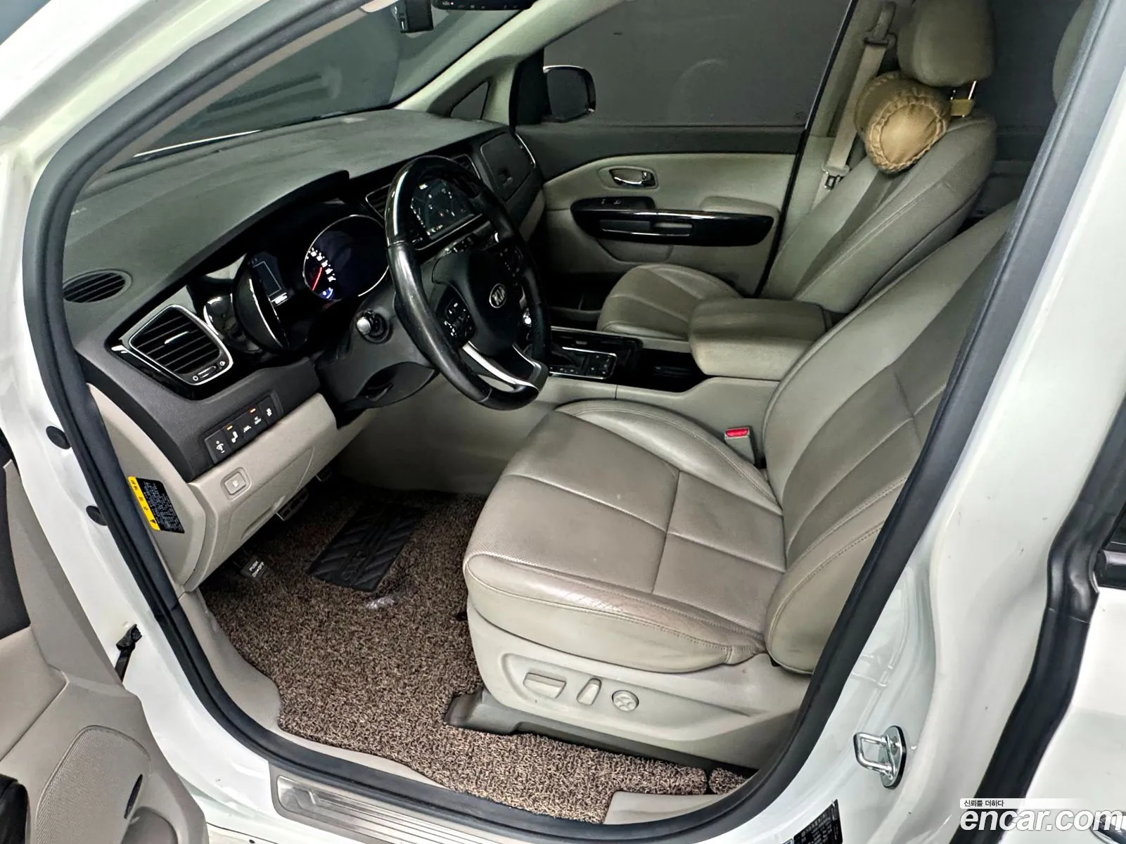 Kia Carnival 2016 — 15