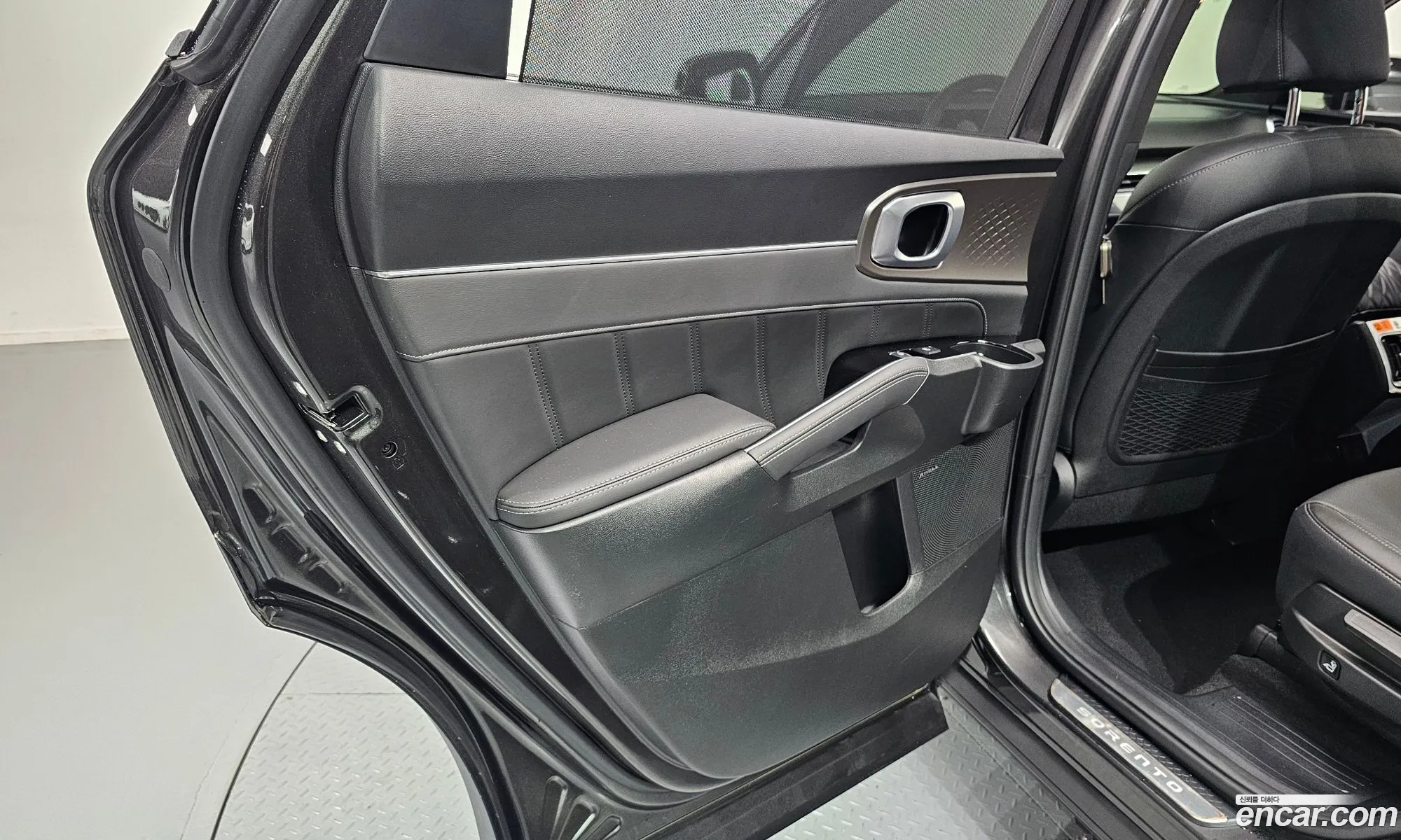 Kia Sorento 2024 — 17