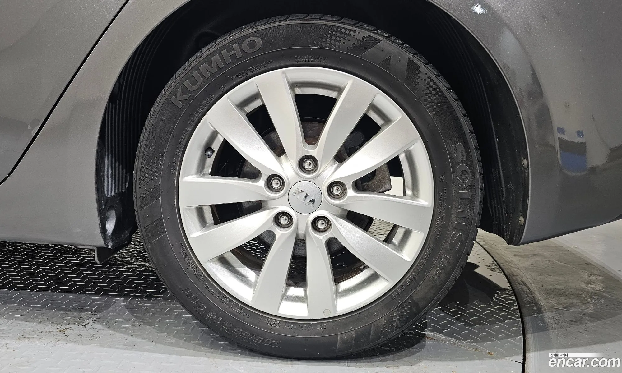 Kia K3 2013 KNAFX412BDA037378 — 5