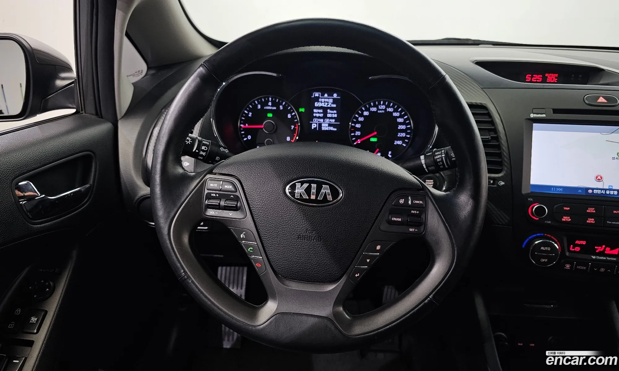 Kia K3 2013 KNAFX412BDA037378 — 17