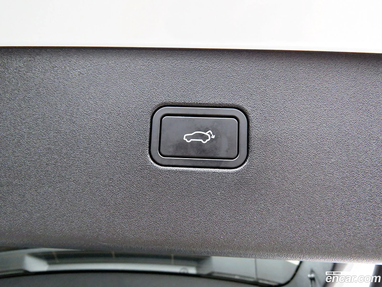 Volvo EX30 Cross Country 2025 — 17
