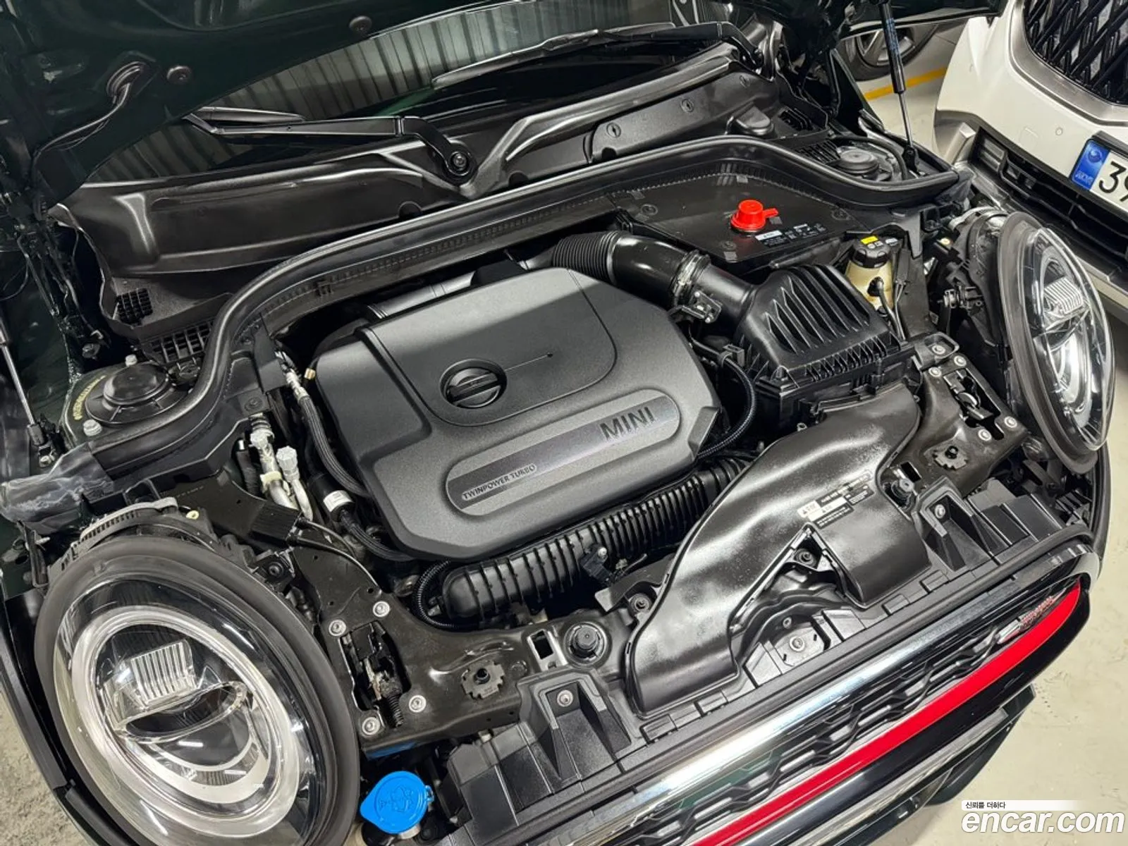 Mini Cooper S 2020 WMWXY9109M2N53148 — 17