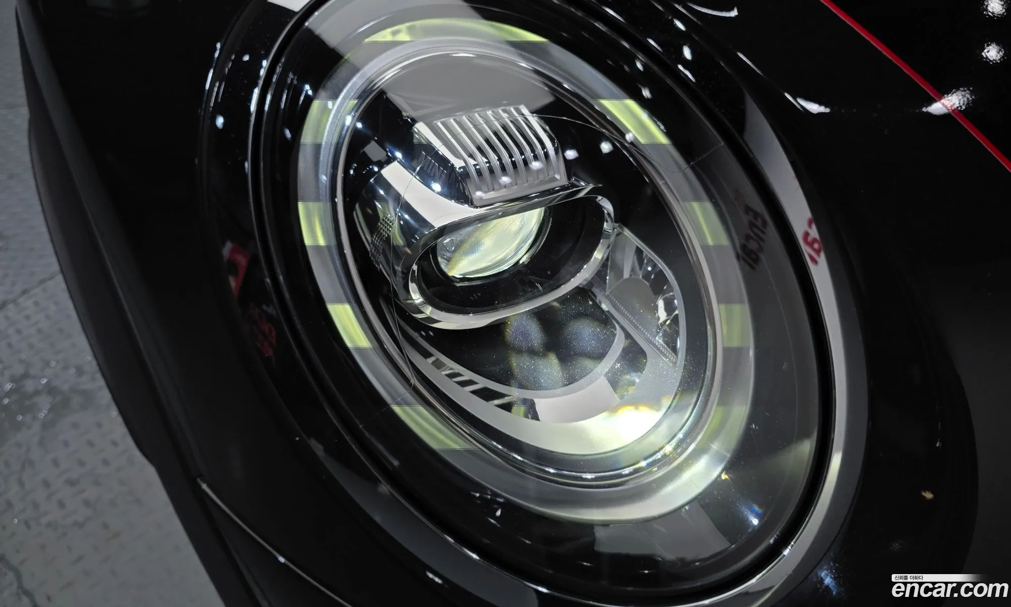 Mini Cooper S 2020 WMWXY9109M2N53148 — 27
