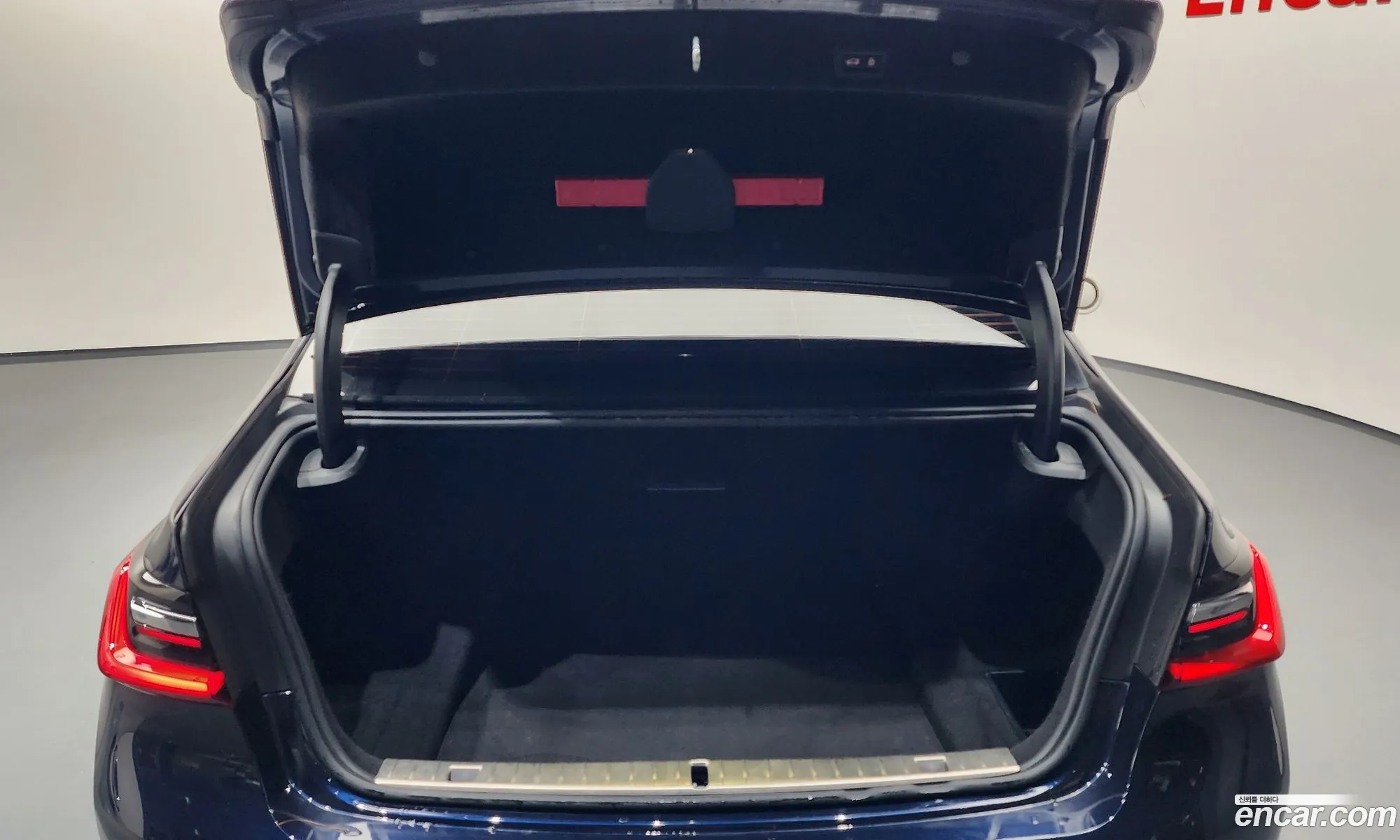 BMW 7 Series 2019 WBA7T4101LBM61421 — 5