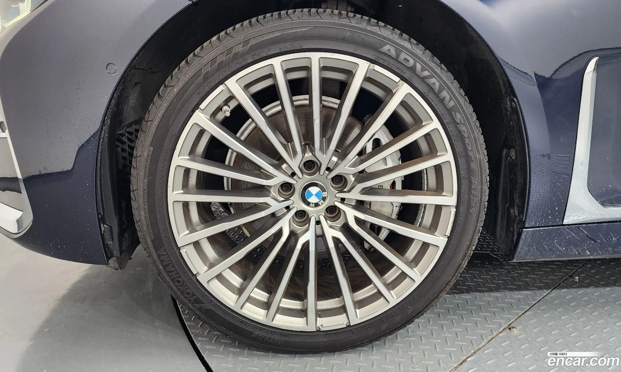 BMW 7 Series 2019 WBA7T4101LBM61421 — 12
