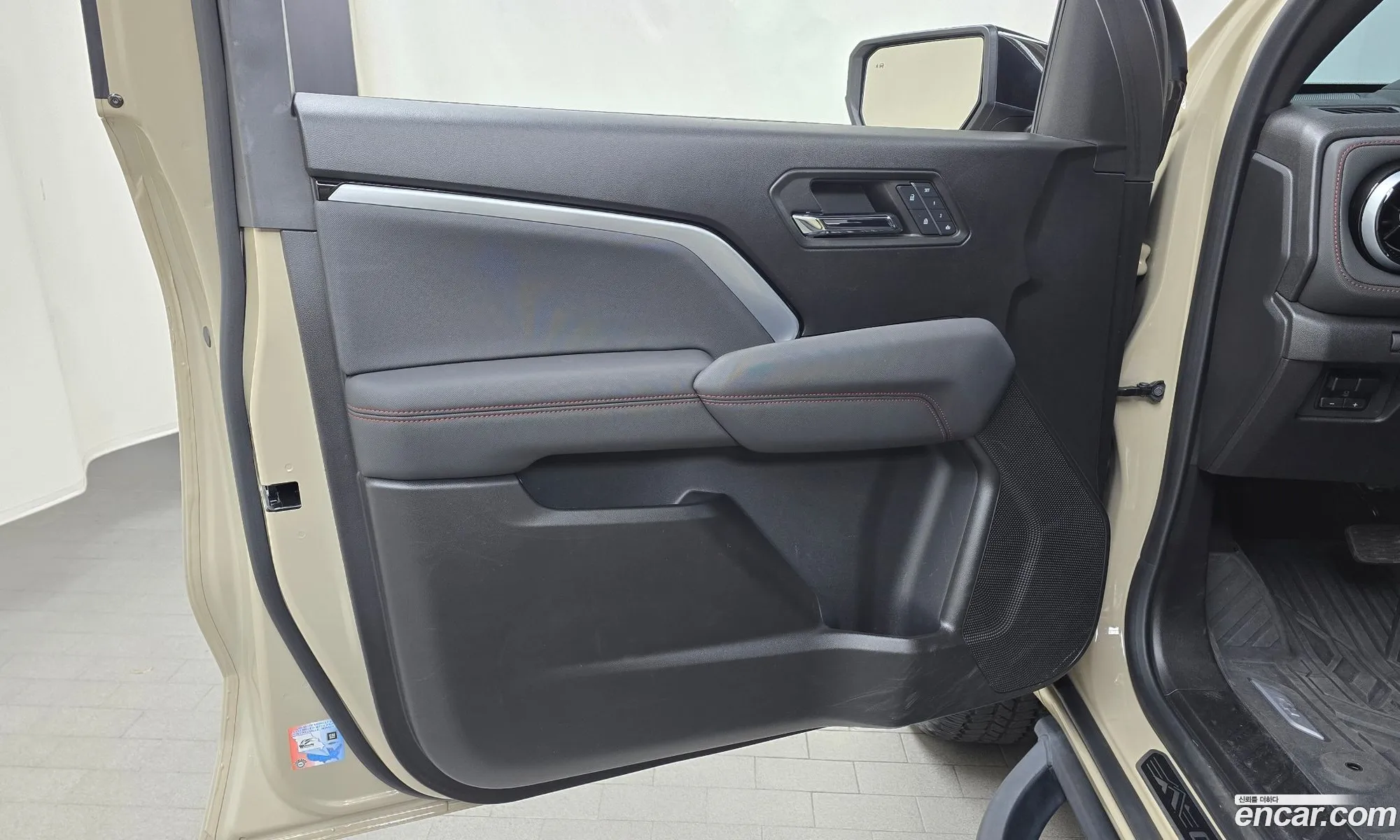 Chevrolet (GM Daewoo) Colorado 2024 — 32