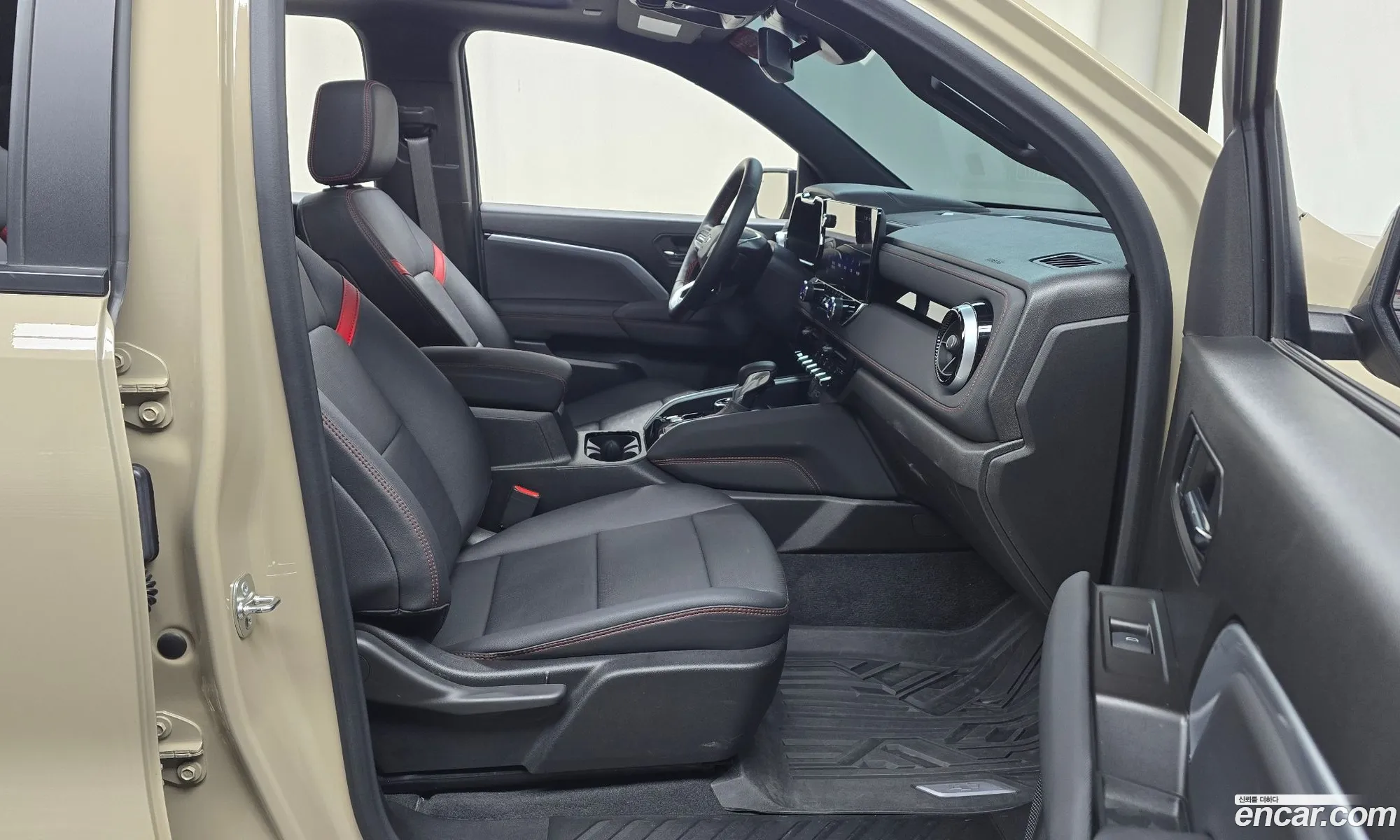 Chevrolet (GM Daewoo) Colorado 2024 — 29