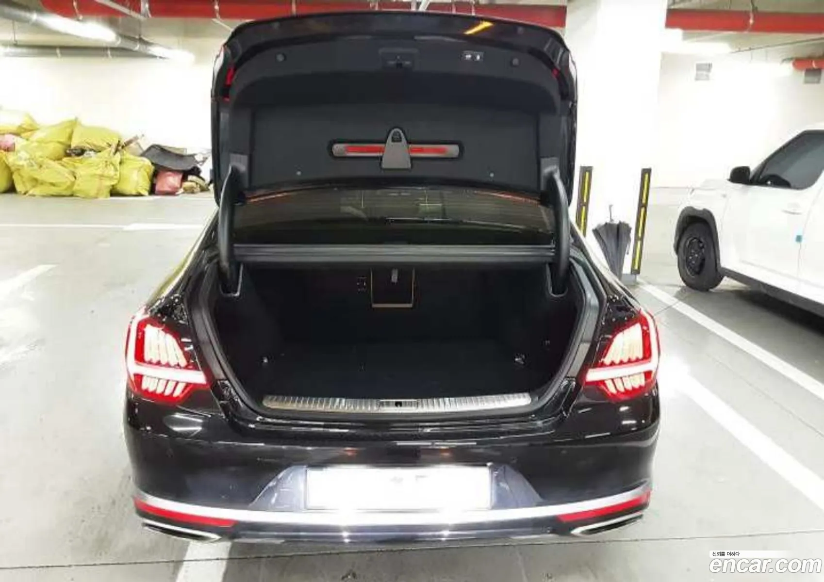Kia K9 2022 — 8