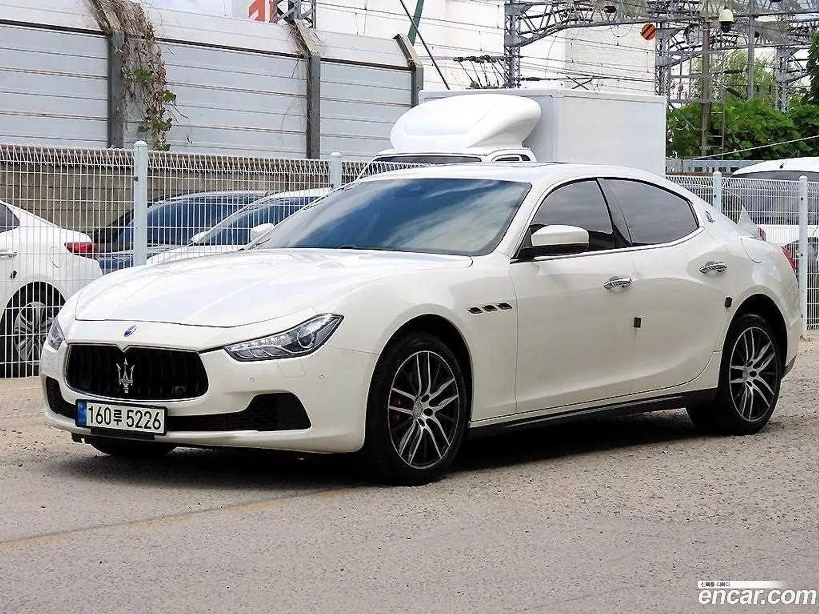 Maserati Ghibli 2017 — 18
