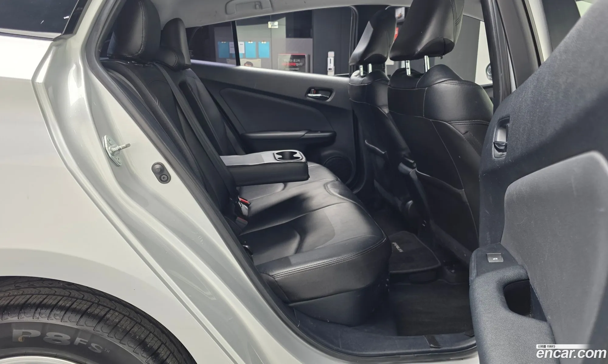Toyota Prius 2017 JTDKBRFU9H3546257 — 9
