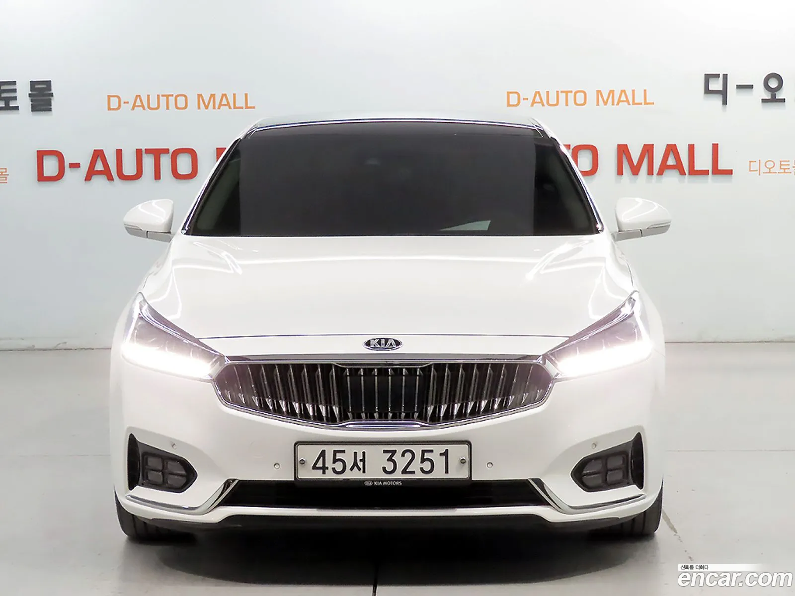 Kia K7 2019 — 11