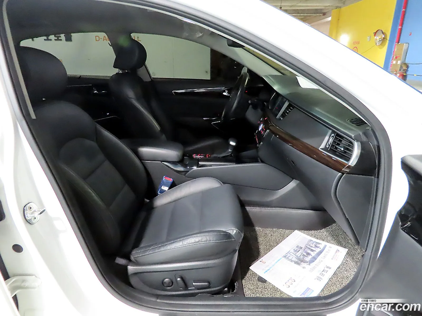 Kia K7 2019 — 12