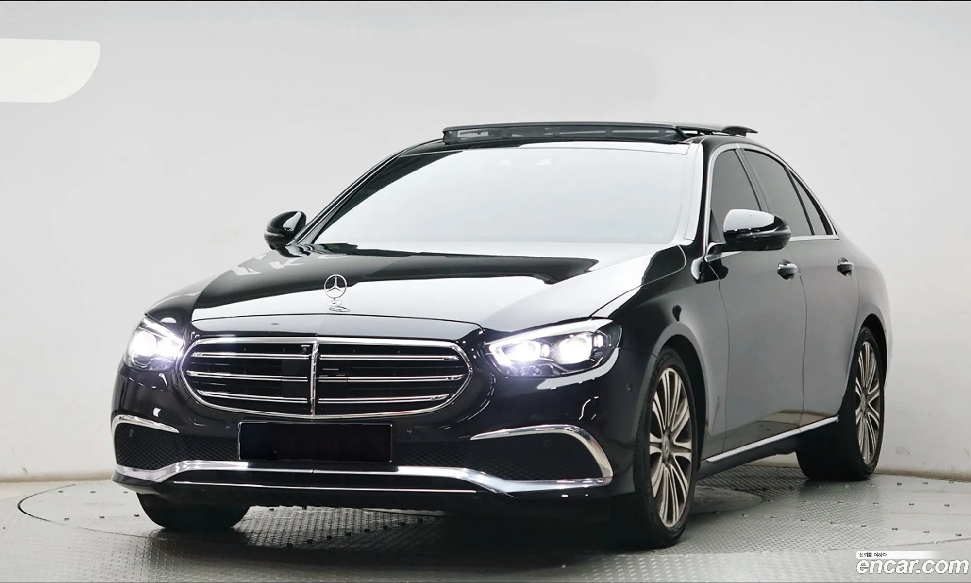 Mercedes-Benz E-Class W213 2021 — 18