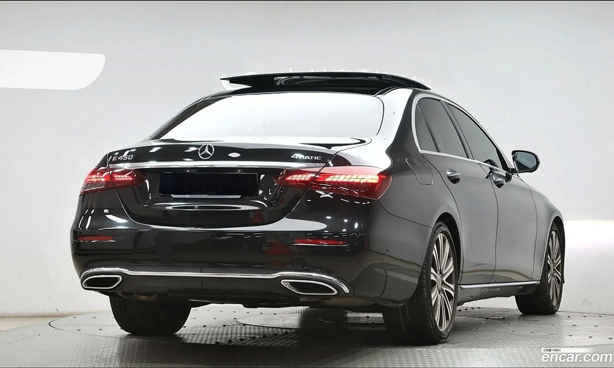 Mercedes-Benz E-Class W213 2021 — 12