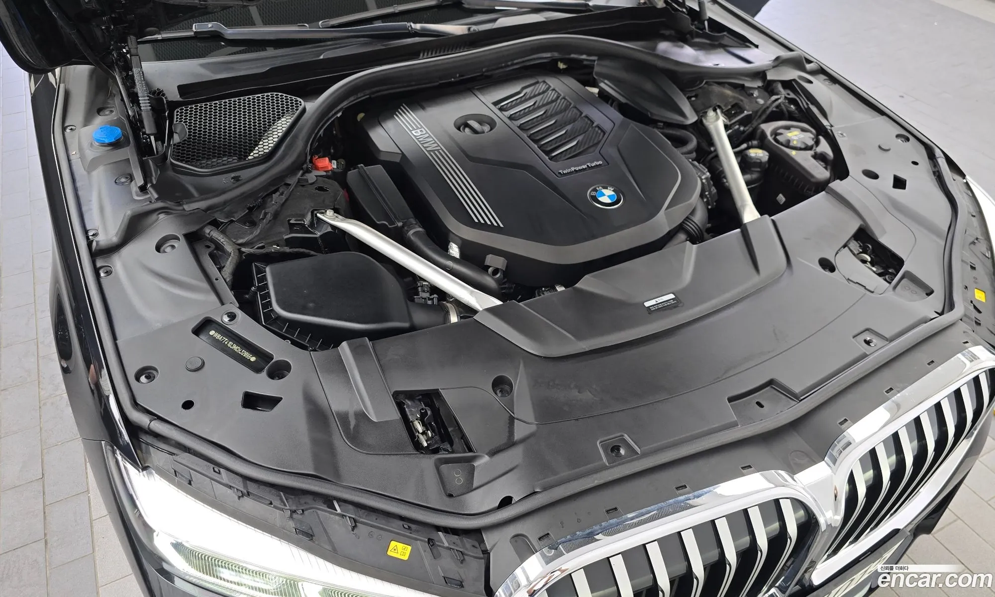 BMW 7 Series 2021 WBA7T4103MCH32655 — 24