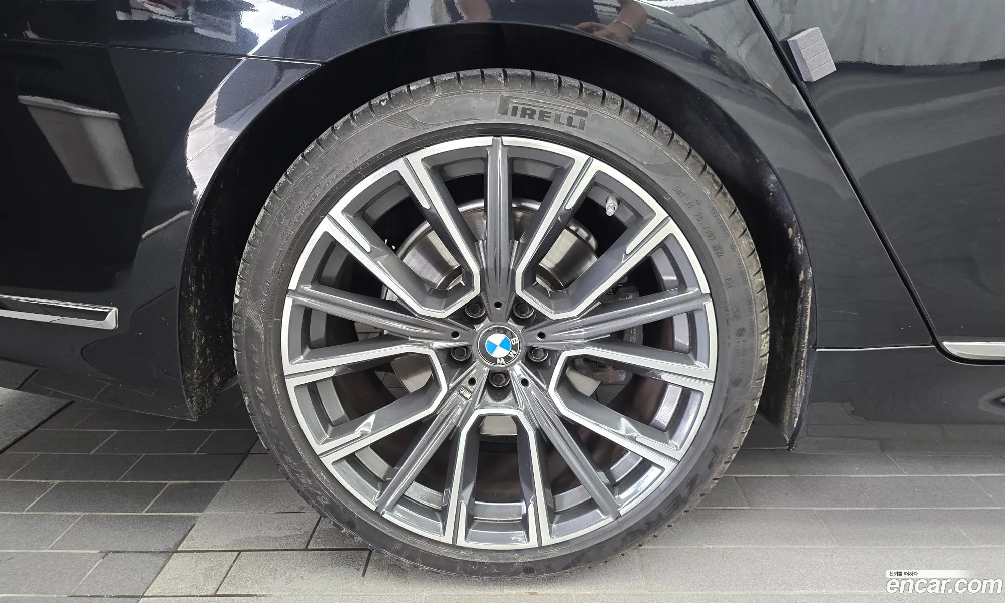 BMW 7 Series 2021 WBA7T4103MCH32655 — 34