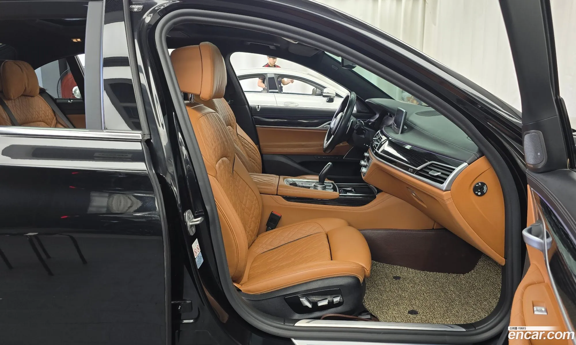 BMW 7 Series 2021 WBA7T4103MCH32655 — 17