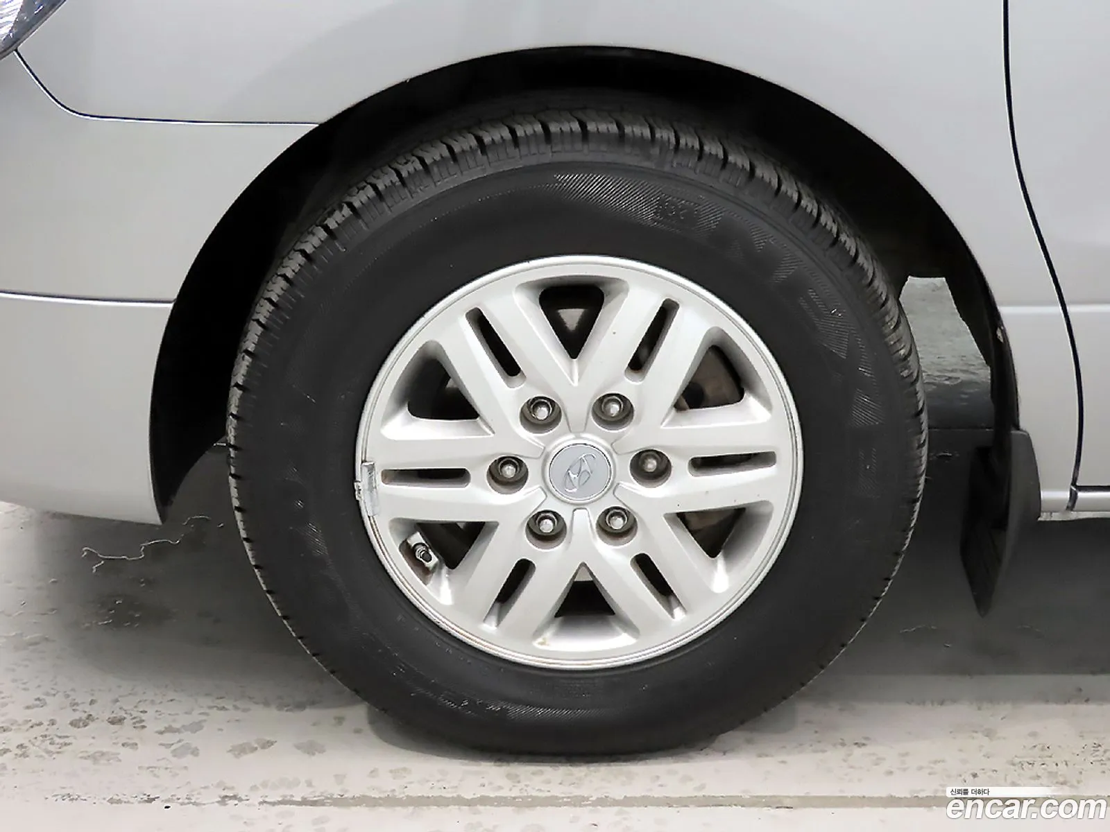 Hyundai Grand Starex 2015 — 16